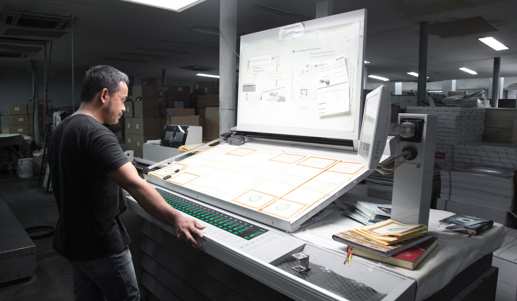 10. meja operator ryobi 924